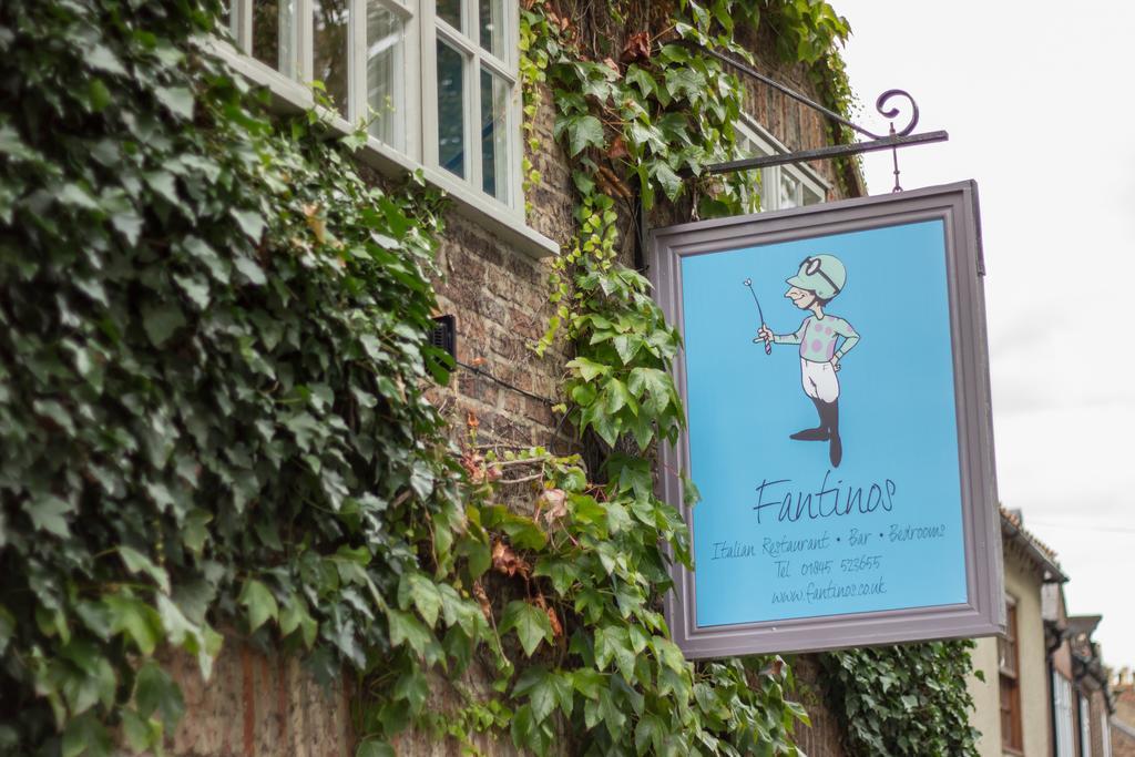 Fantinos Panzió Thirsk Szoba fotó